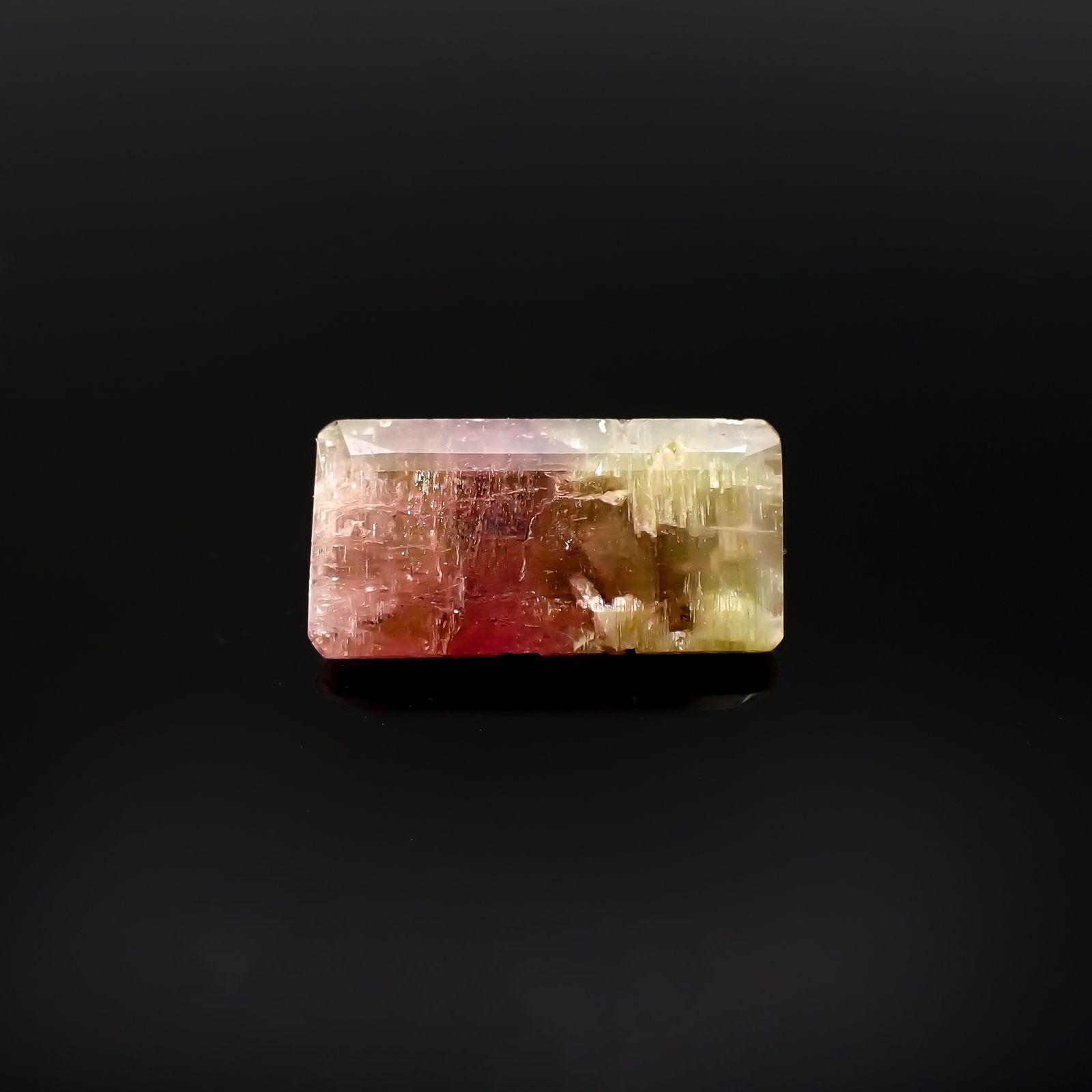 ゼブラトルマリン ブラジル産 2.80ct / 12.4x6.4mm前後 [220917648]