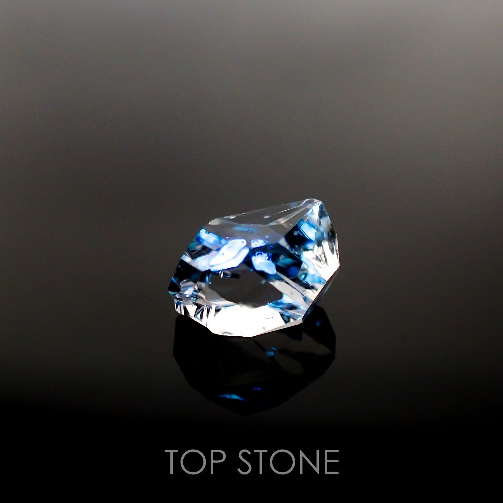オイルインクォーツ パキスタン産 ルース 4.14ct[210911444]11.6×9.4mm前後