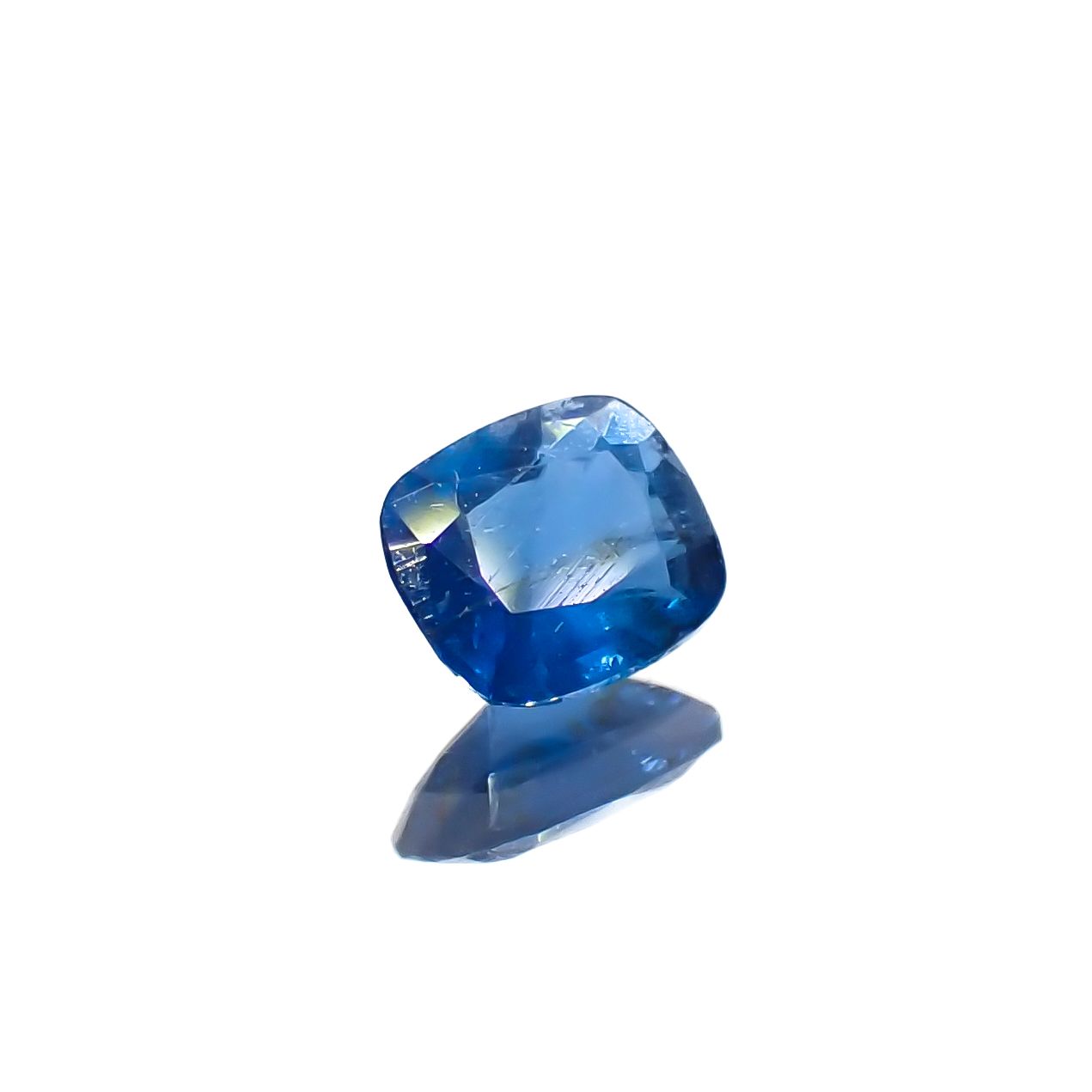 アフガナイト フルオレッセンス(宝石名アフガナイト)アフガニスタン産 0.15ct 識別済[230421389]4x3.3mm前後