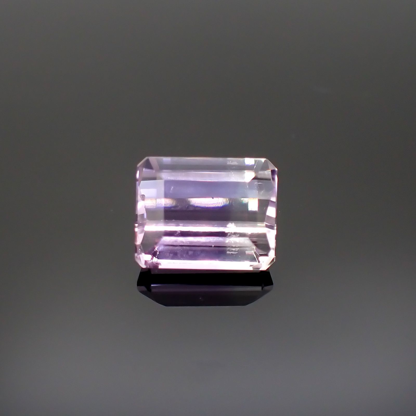 アワーグラスアメジスト モロッコ産 3.83ct[220917637]10.2x8.2mm前後