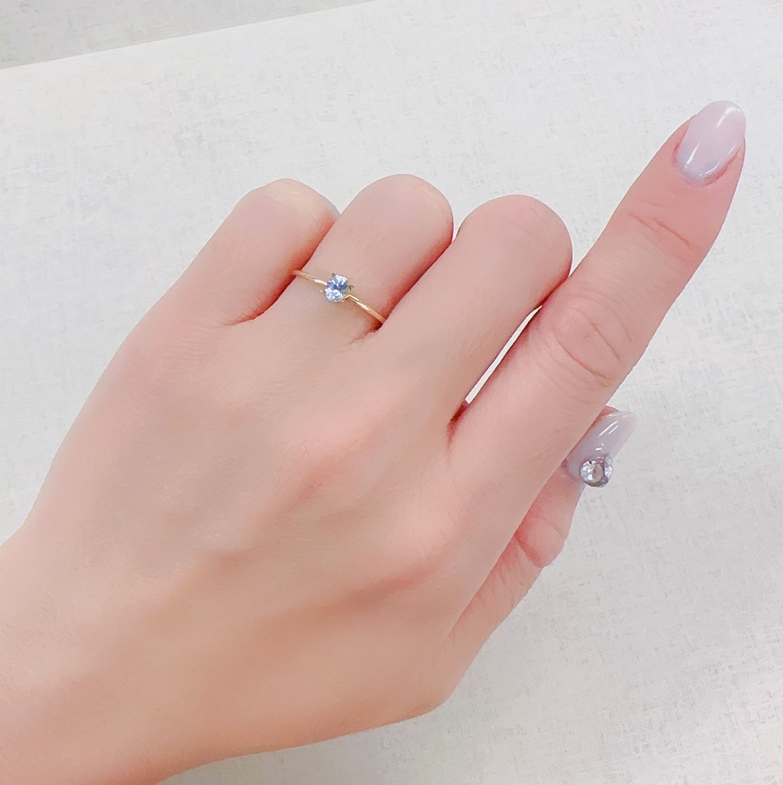 アイスブルーサファイア(宝石名サファイア)スリランカ/マダガスカル産 0.31ct 識別済[230421395]4.3x3.4mm前後