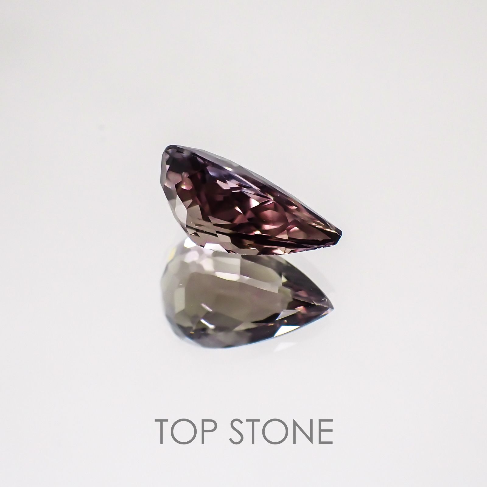 ダイアスポア トルコ産 ルース 1.71ct[20129313]9.9×6.3mm前後