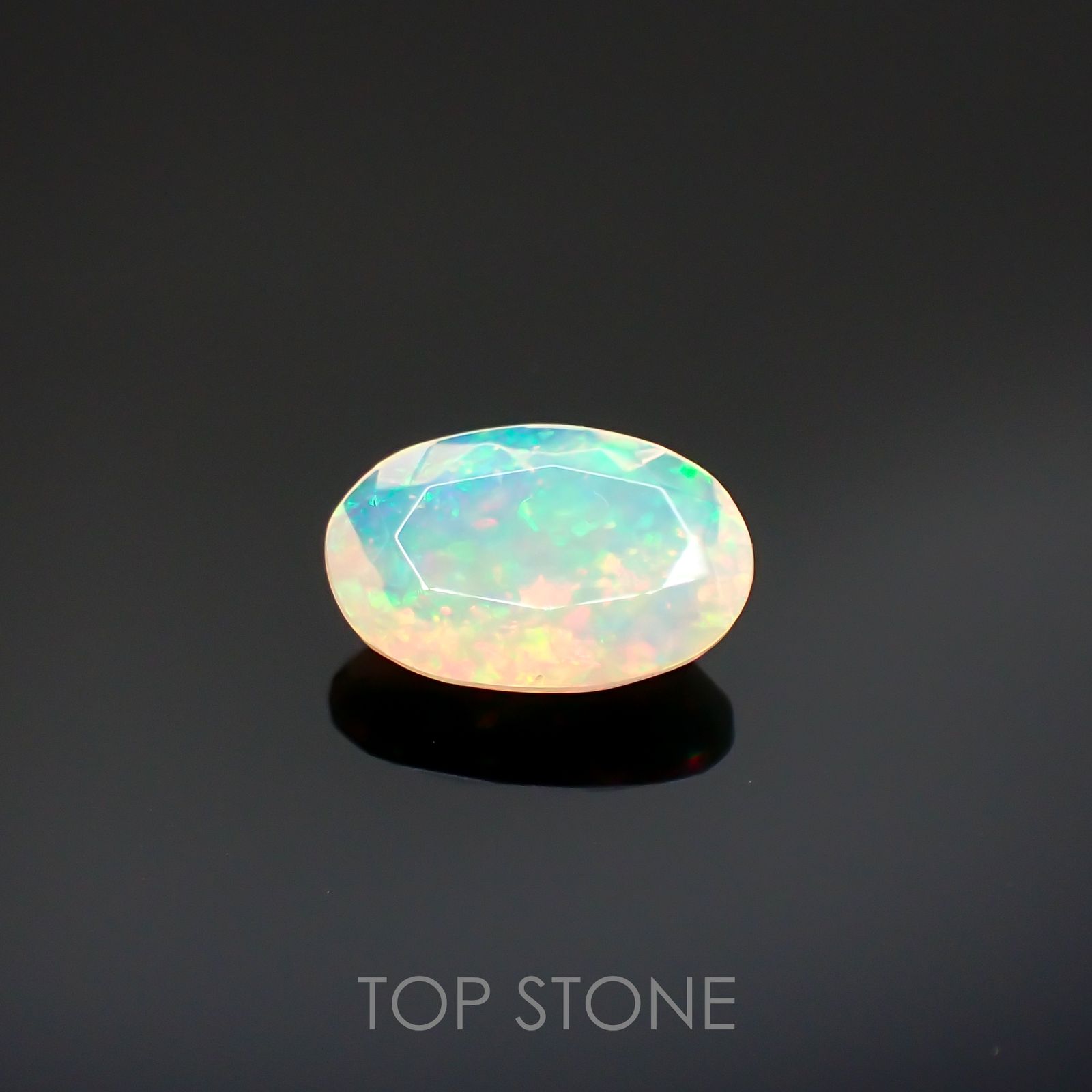 エチオピアオパール(宝石名オパール)エチオピア産 1.10ct 識別済[220114783]9.9x6.7mm前後