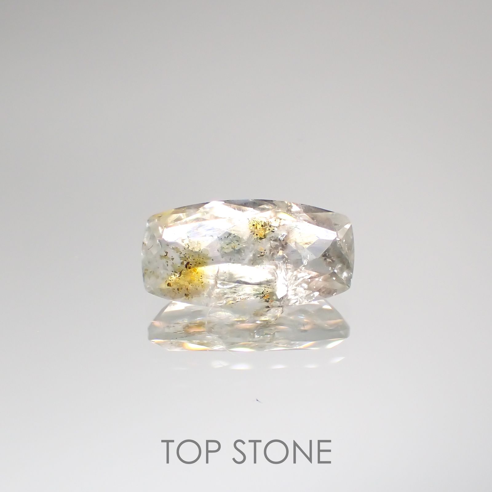 オーロラアクアマリン(宝石名アクアマリン) ブラジル産 2.93ct 識別済[210812713]13.9×7.2mm前後