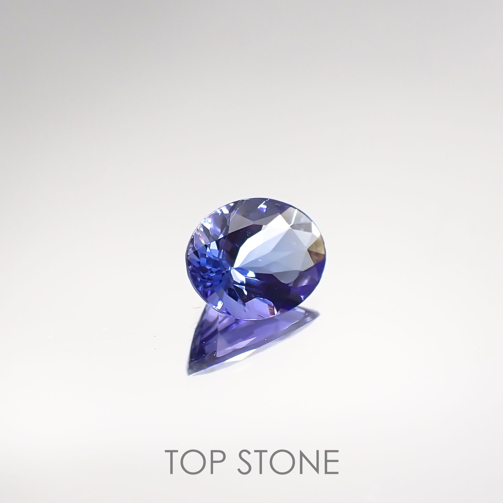 タンザナイト(宝石名タンザナイト) タンザニア産 1.16ct 識別済[210711839]8.1×6.1mm前後