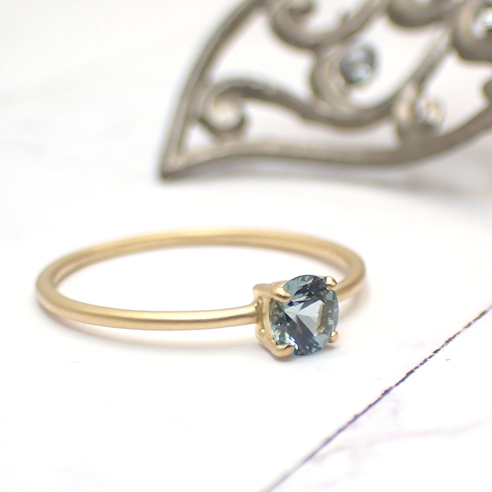 リング空枠：石留め▶サファイア（お客様製作例）