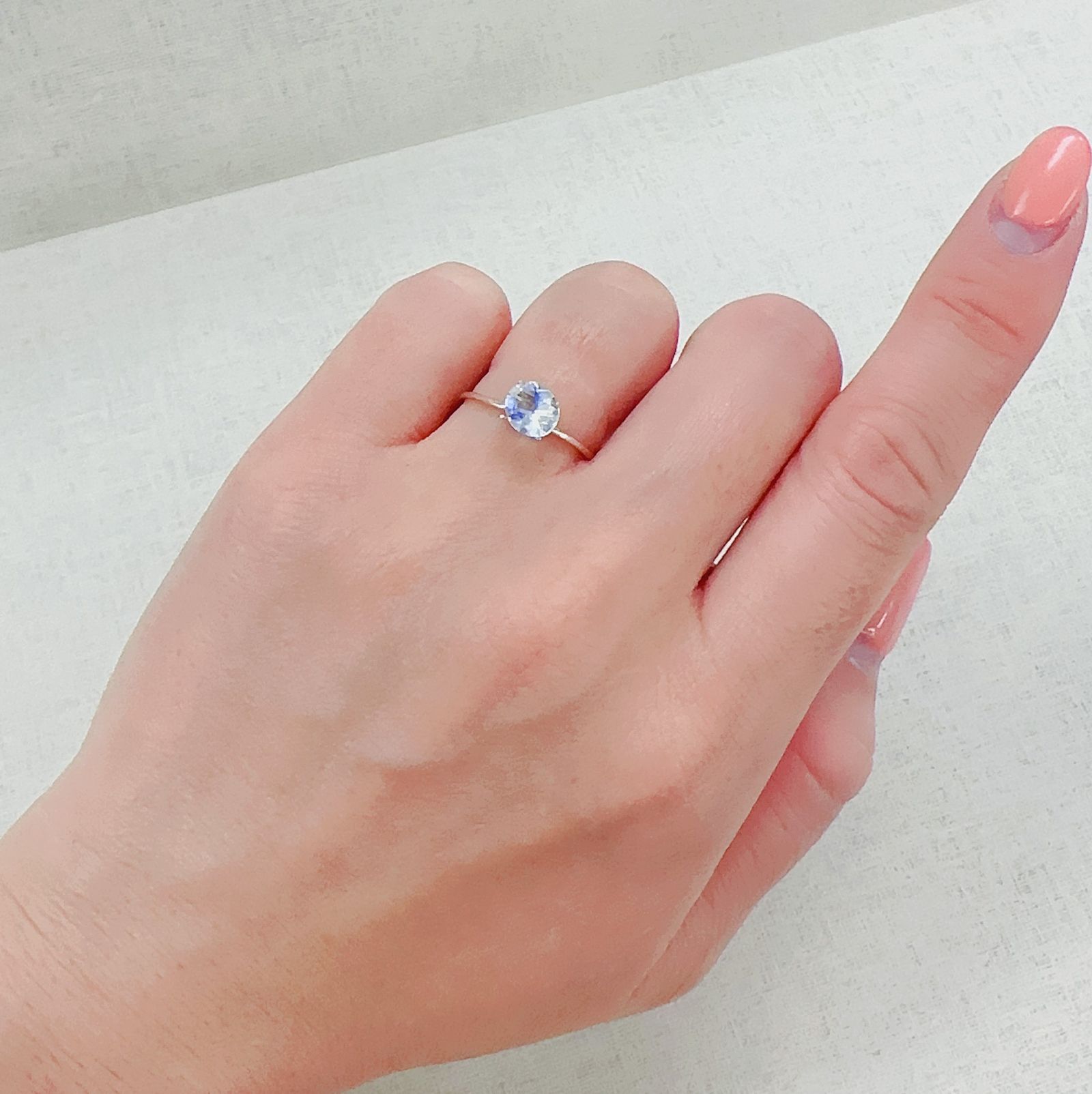 レインボームーンストーン(宝石名ラブラドライト)タンザニア産 0.67ct 識別済[230321265]6.6x5.7mm前後