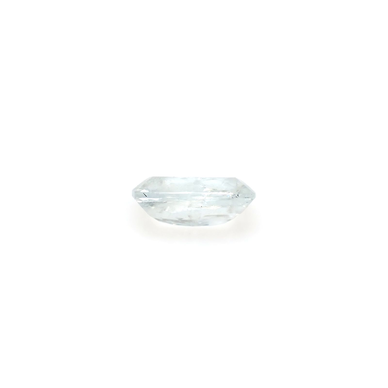 レインボーアクアマリン ブラジル産 3.16ct [250330149]11.4x8.5mm前後