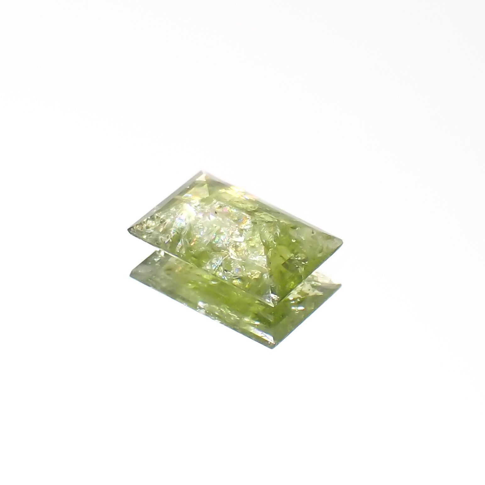 イリデッセンスクロムトルマリン(宝石名トルマリン)ケニア産 0.60ct 識別済[221119093]7.2x4.6mm前後