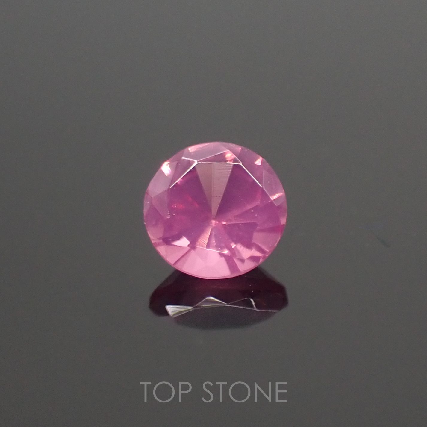 ホットピンクスピネル タンザニア産 ルース 0.14ct[210912591]3×3mm前後