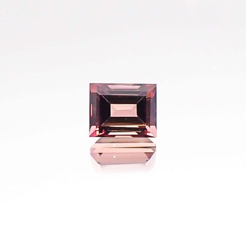 ピンクトルマリン(宝石名ピンク・トルマリン)ブラジル産 0.59ct 識別済[230722944]5.1x4mm前後