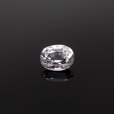 カラーレスサファイア スリランカ産 0.47ct[240527483]5.1x4.1mm前後