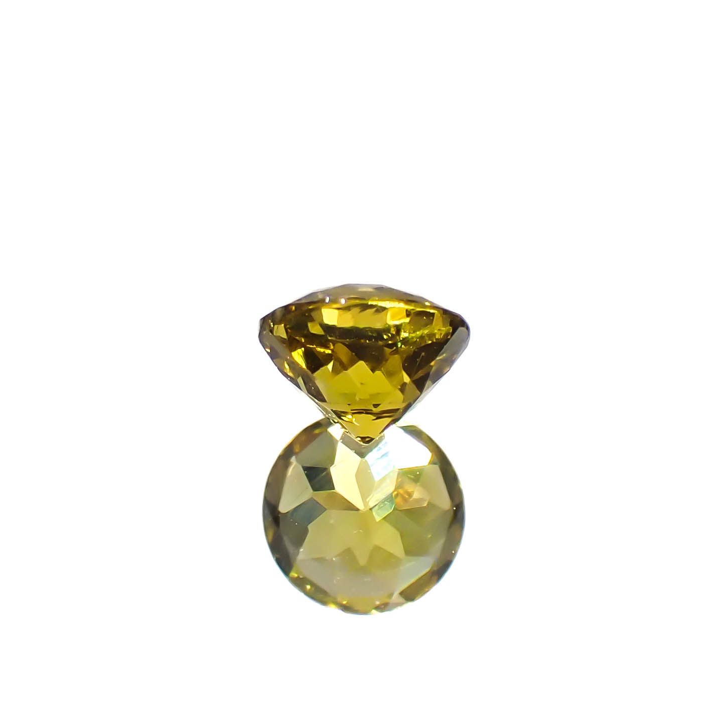 クリノゾイサイト(宝石名クリノゾイサイト)パキスタン産 0.32ct 識別済[250630599]4.1x4.1mm前後