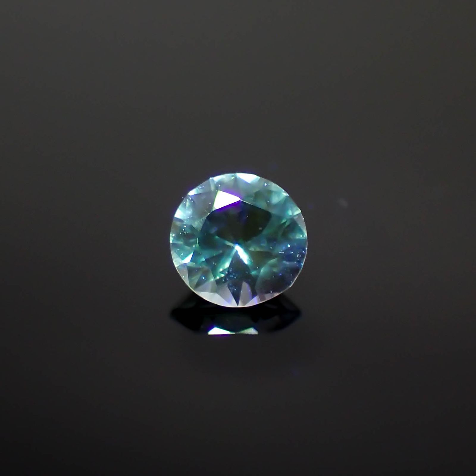 ブルーコーネルピン(宝石名ブルー・コーネルピン)タンザニア産 0.11ct 識別済[240527695]3x3mm前後