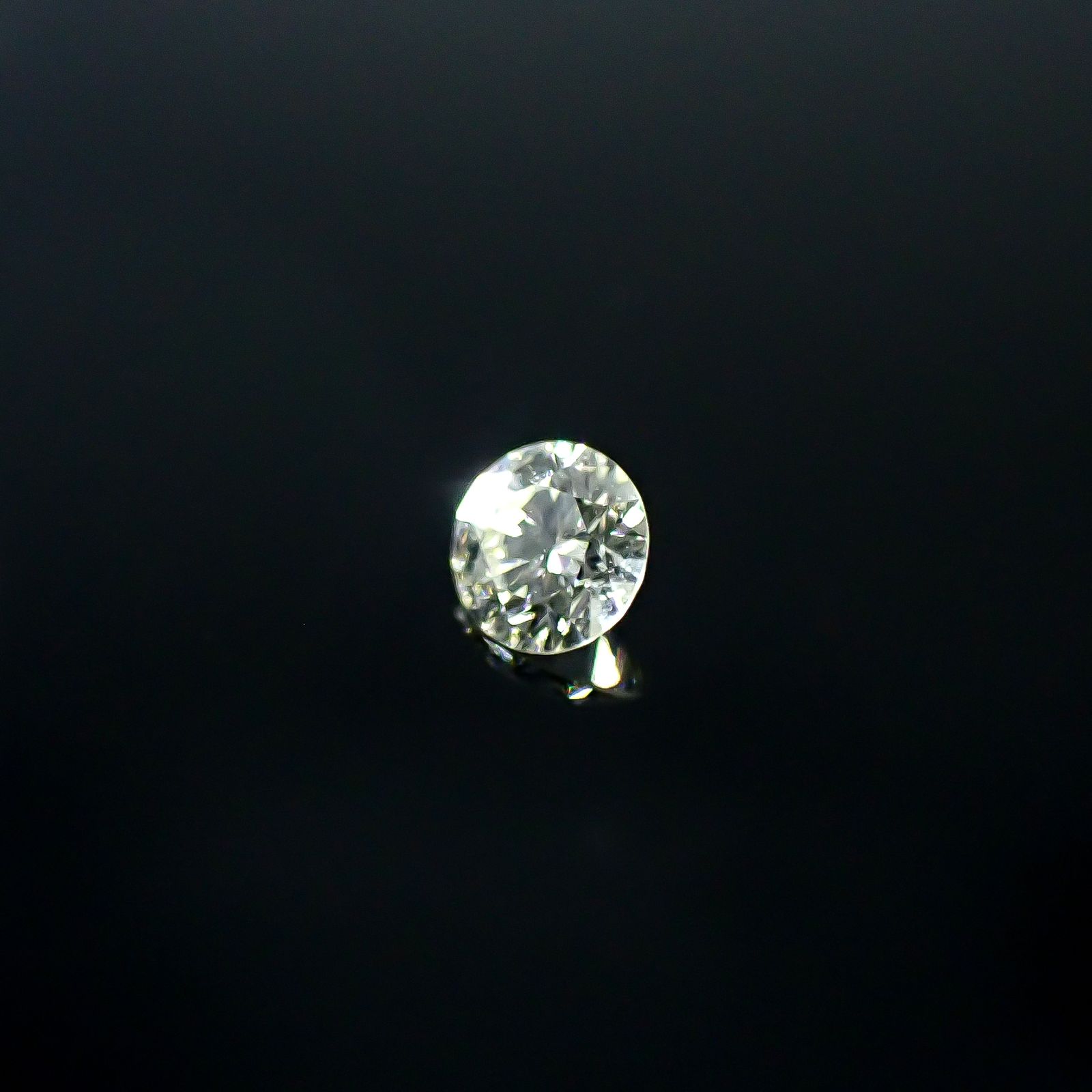 ダイヤモンド SI1-VS/TTLC ハート&キューピッド 0.056ct / 2.4x2.4mm前後 [251031174]