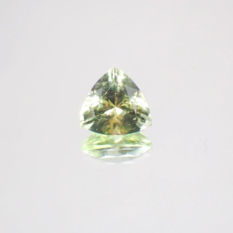 ライムヘルデライト ブラジル産 ルース 1.82ct[210310350]8.1×8.4mm前後
