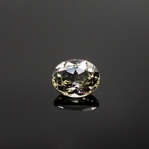 リューコガーネット(宝石名ホワイト グロッシュラー・ガーネット) ビルマ産 0.32ct 識別済[210711541]4.5×3.7mm前後
