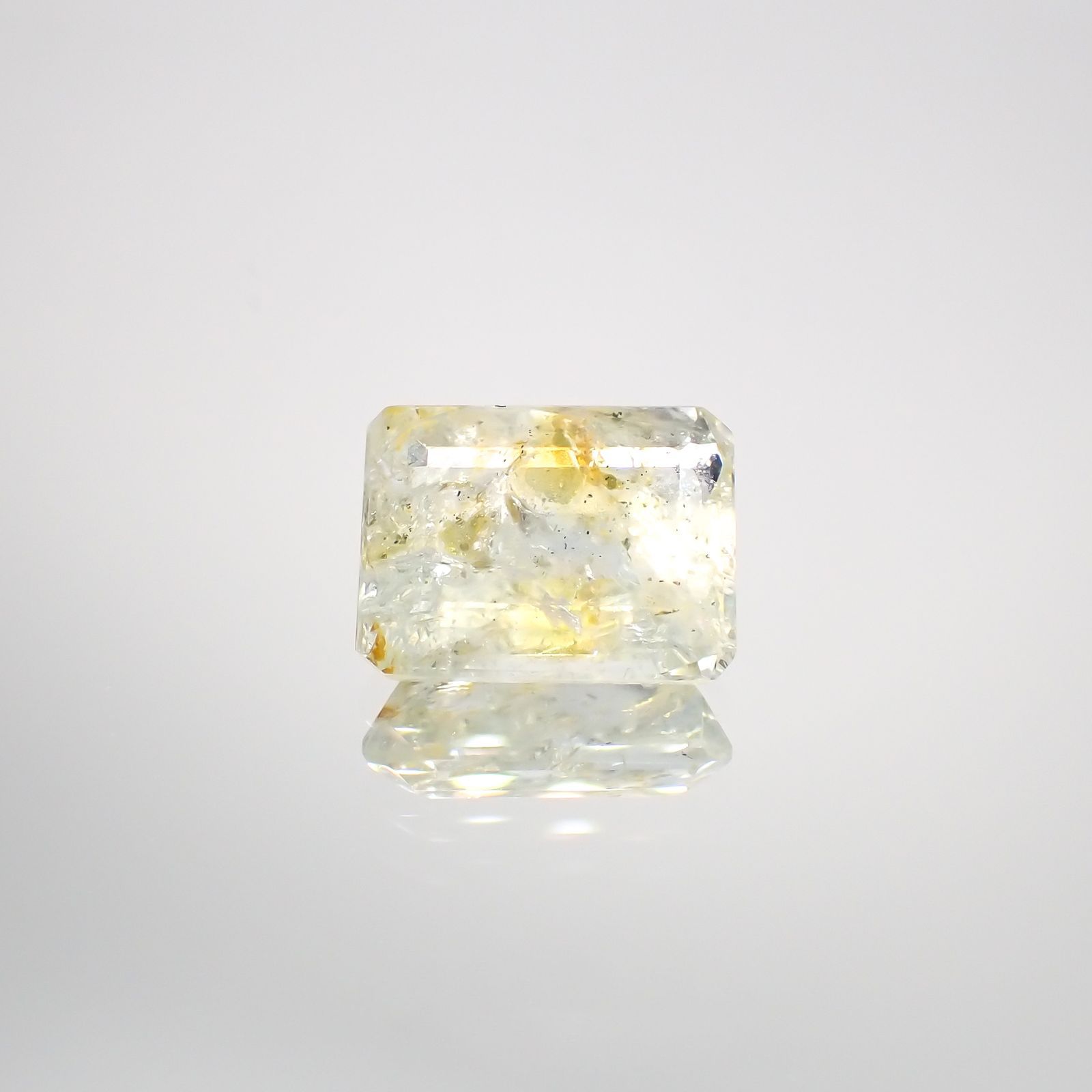 オーロラアクアマリン ブラジル産 3.60ct [220114389]10.9x8.3mm前後