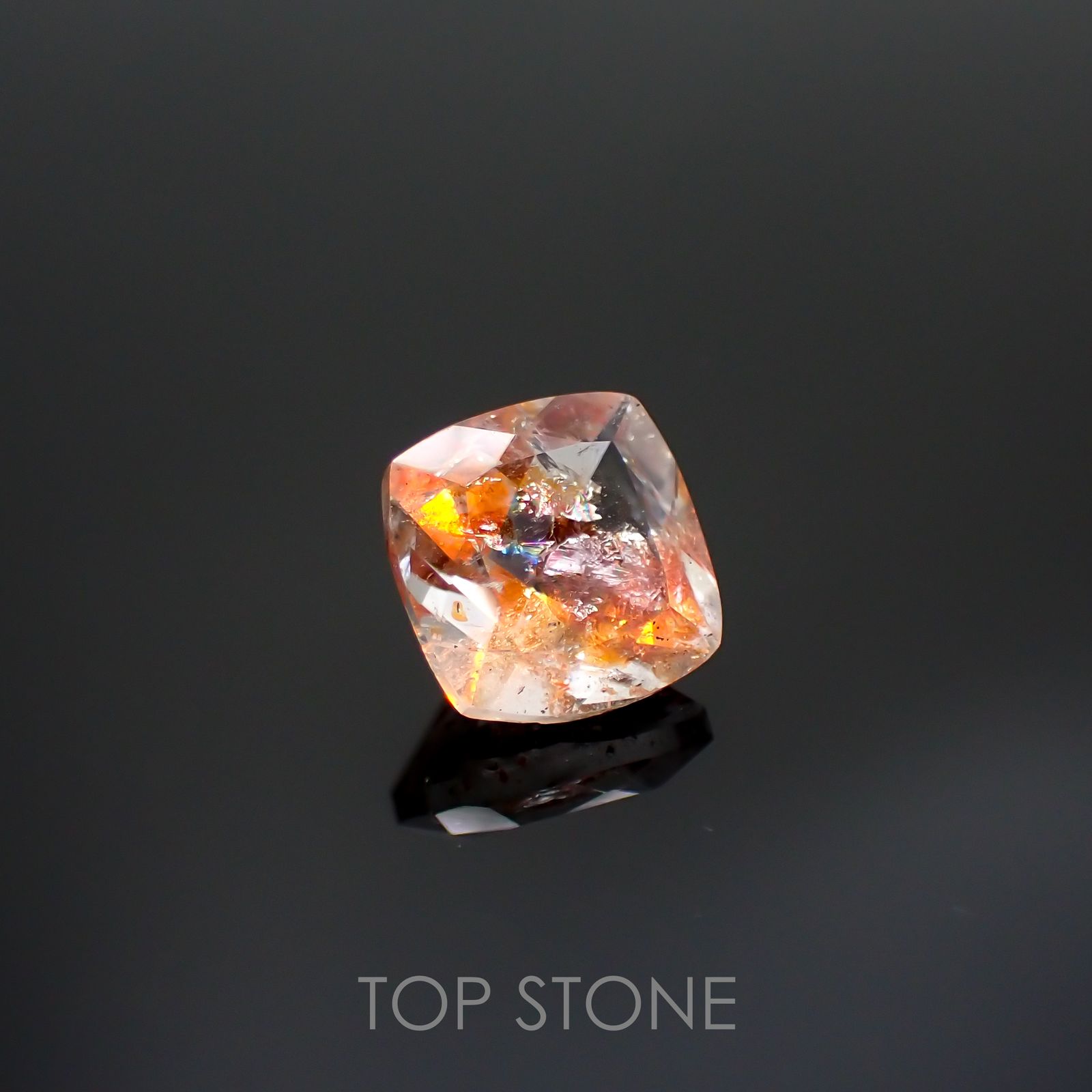オーロラクォーツ ブラジル・ミナスジェライス産 2.99ct[220114360]8.9x8.9mm前後