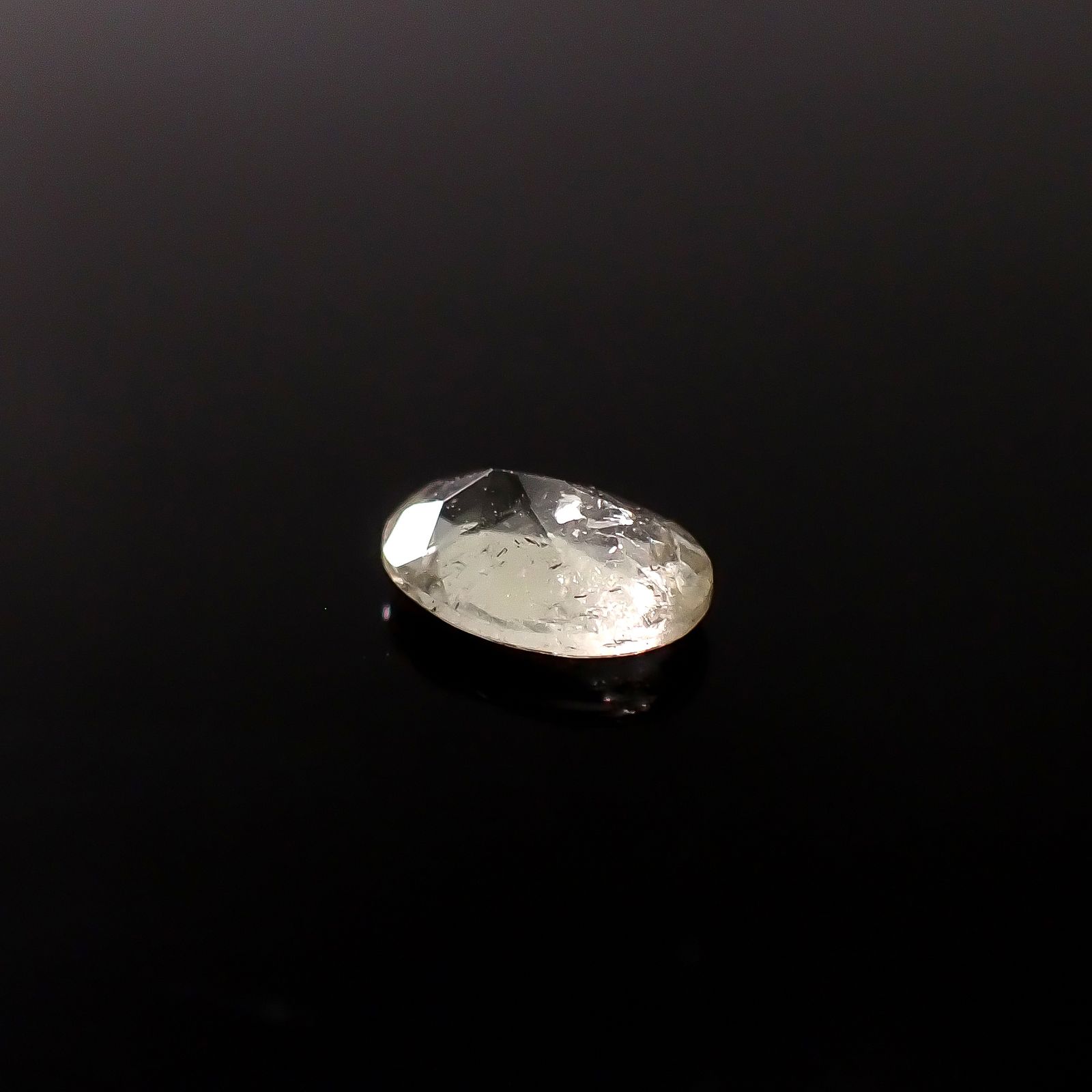 ブラジリアナイト(宝石名ブラジリアナイト)ブラジル産 識別済 0.51ct / 6.3x4.6mm前後 [260131496]