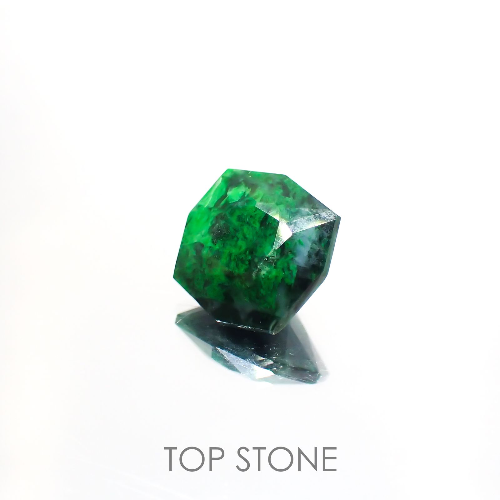 モーシッシ ビルマ産 2.66ct[220114188]9.2x9.1mm前後
