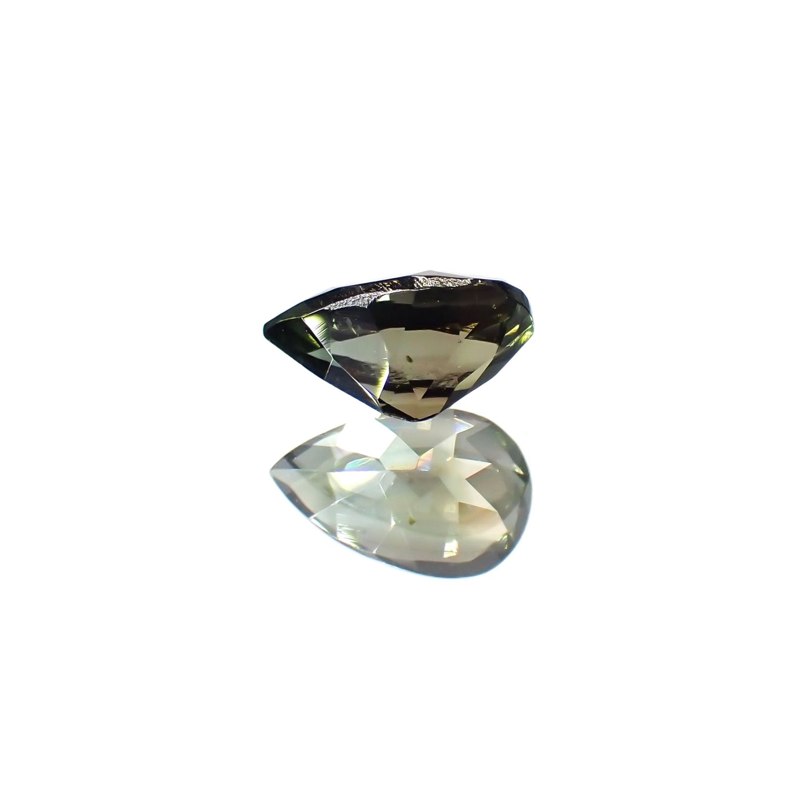 パーティカラートルマリン(宝石名パーティカラード・トルマリン) ブラジル/アフリカ産 0.95ct 識別済[211013568]8×5.1mm前後