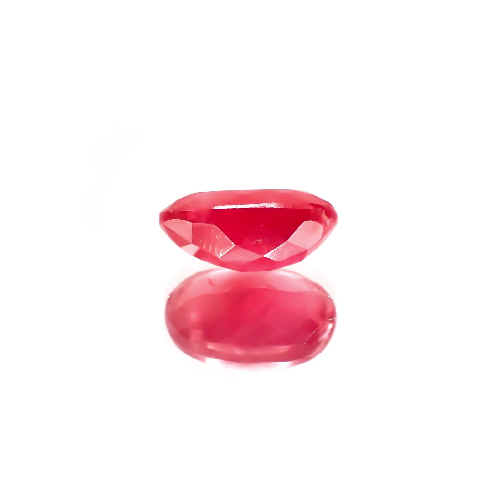 ロードナイト(宝石名ロードナイト)ブラジル産 識別済 1.62ct / 8.5x5.8mm前後 [220717124]