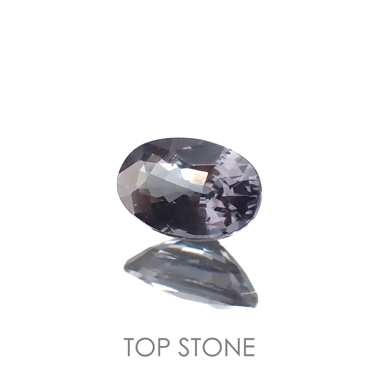カラーチェンジガーネット アレキタイプ(宝石名ガーネット)マダガスカル・ベキリー産 0.58ct 識別済[220716946]6x4.1mm前後