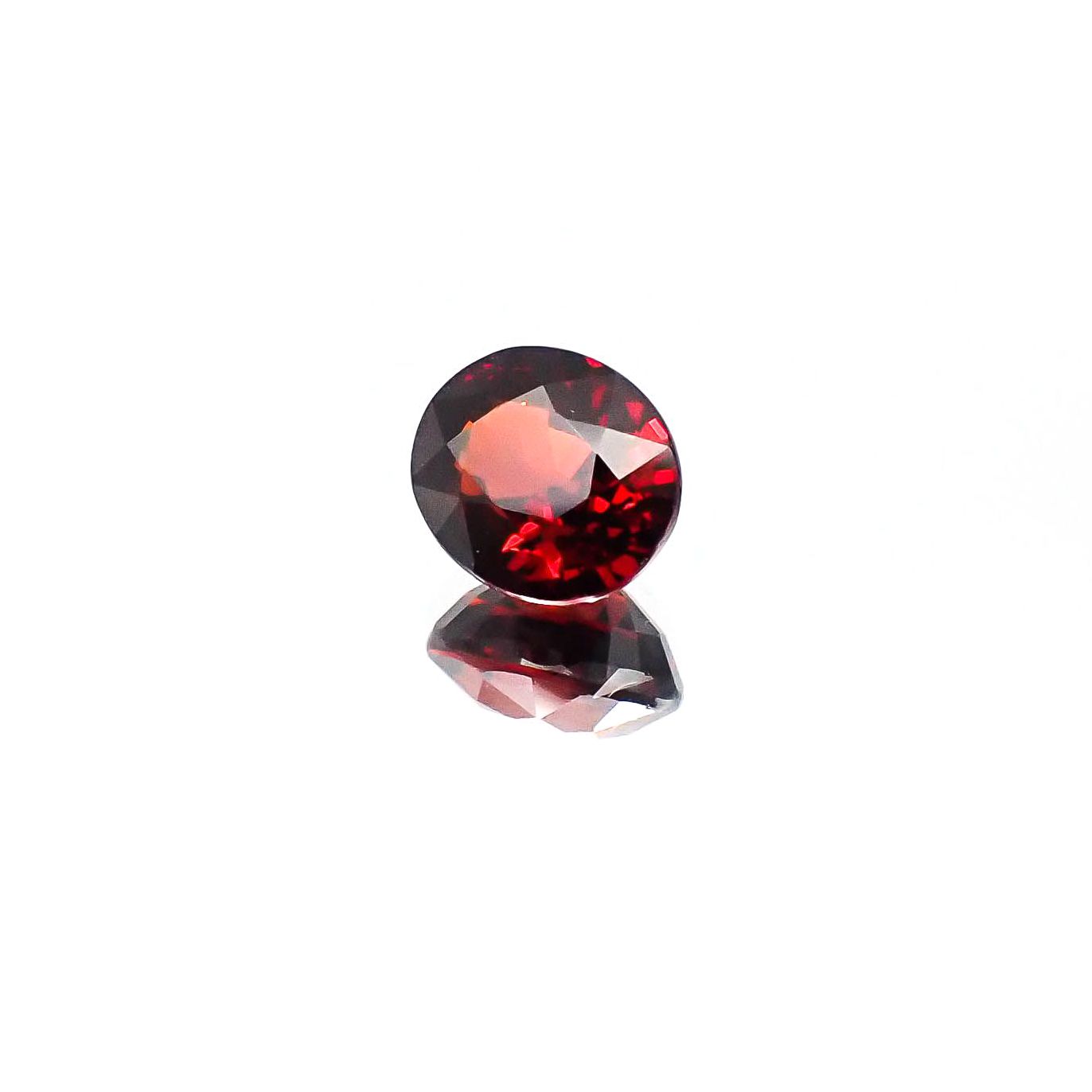 スペサルティンアルマンディンガーネット(宝石名スペサルティン アルマンディン・ガーネット)マダガスカル産 1.76ct 識別済[231023853]7.1x6.1mm前後