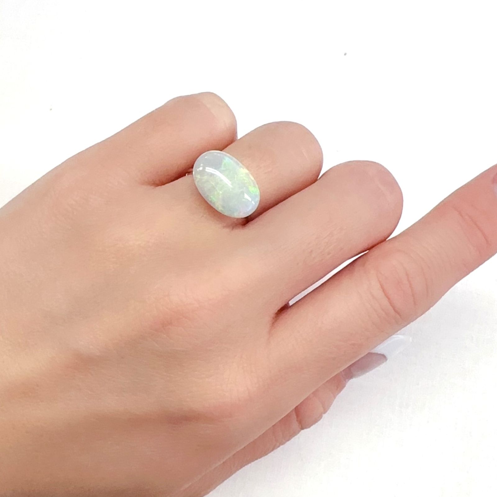 オパール オーストラリア産 2.70ct[231225217]14.9x10.3mm前後