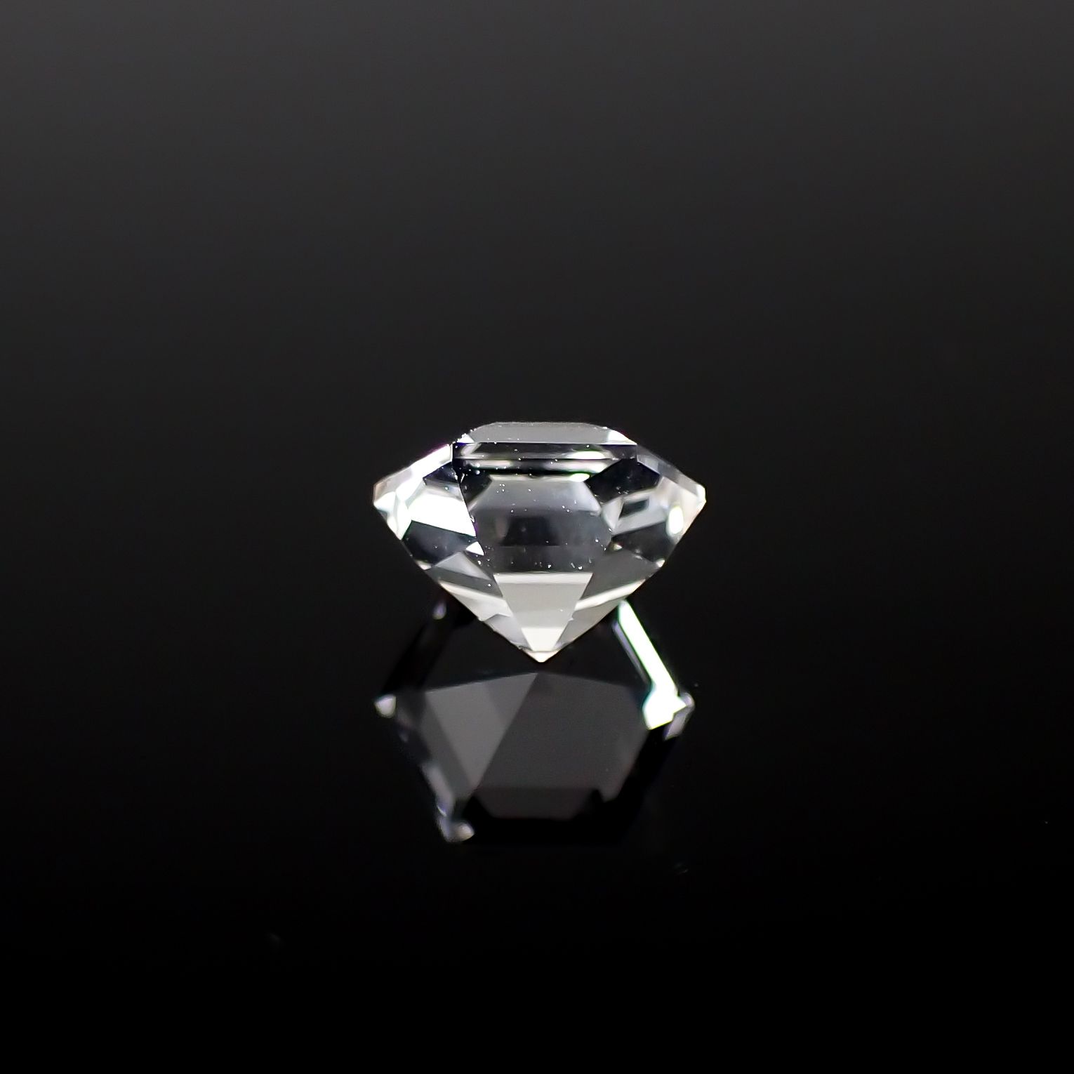 ◇ヘキサゴンカット◇レムリアンシードクリスタル(保証シール付き) ブラジル産 0.94ct[240326838]6x6mm前後