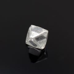 ソーヤブルダイヤモンド 原石(トライゴンあり・薄/Trigon) ロシア産 0.092ct[230923465]2.6x2.6mm前後