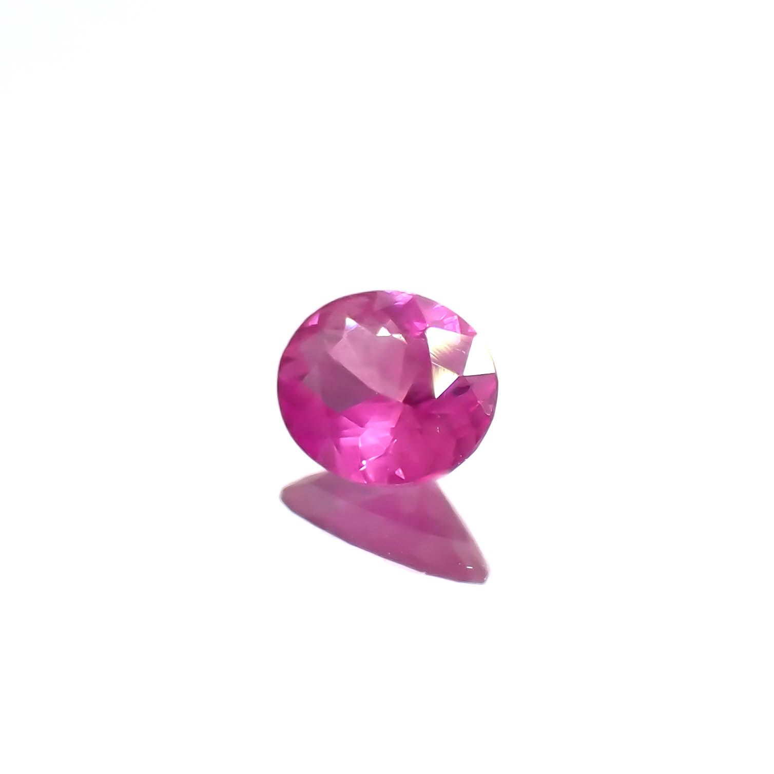 ルビー ビルマ/モザンビーク産 0.31ct[231225035]4.7x3.9mm前後