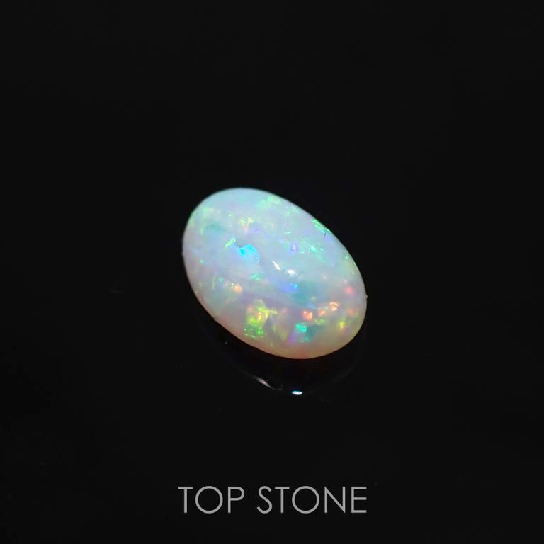 オパール(宝石名ホワイト・オパール)オーストラリア産 1.015ct ソ付[220717005]8.7x5.8mm前後