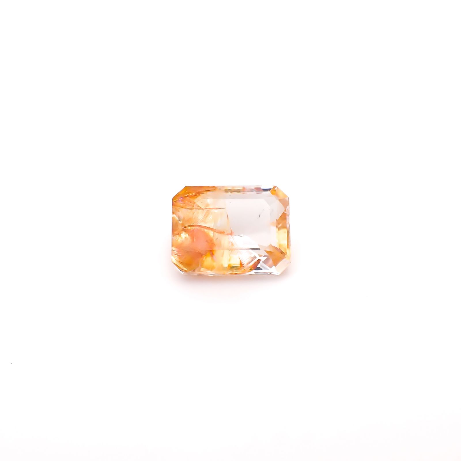 オーロラクォーツ ブラジル産 3.89ct / 11.1x8.7mm前後 [260331888]