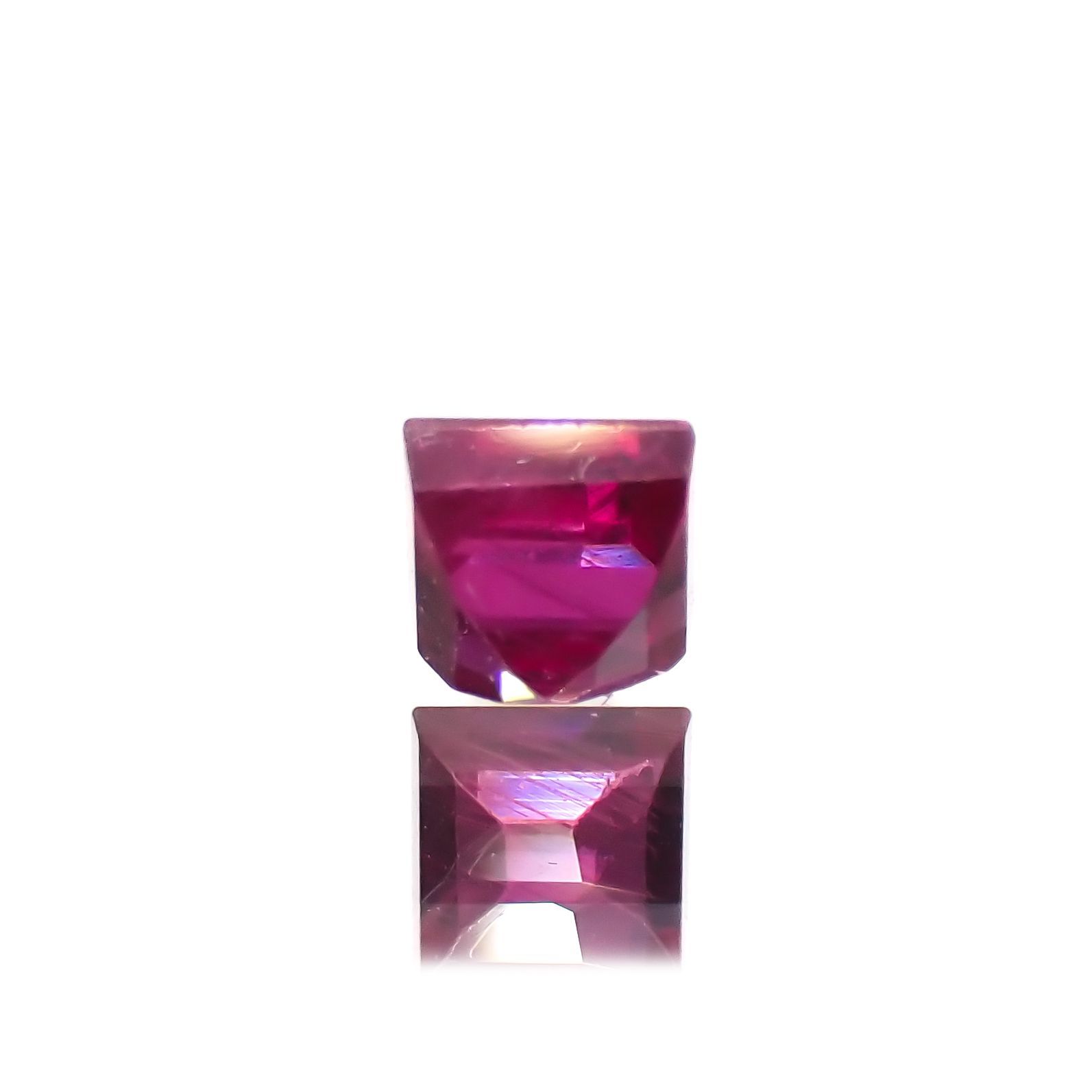 ルビー タイ/ビルマ産 0.25ct[220616362]2.8x2.8mm前後