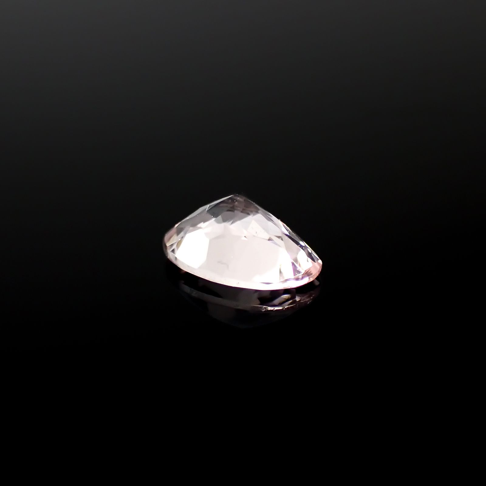 モルガナイト ブラジル産 0.55ct[240326769]6.8x4.7mm前後