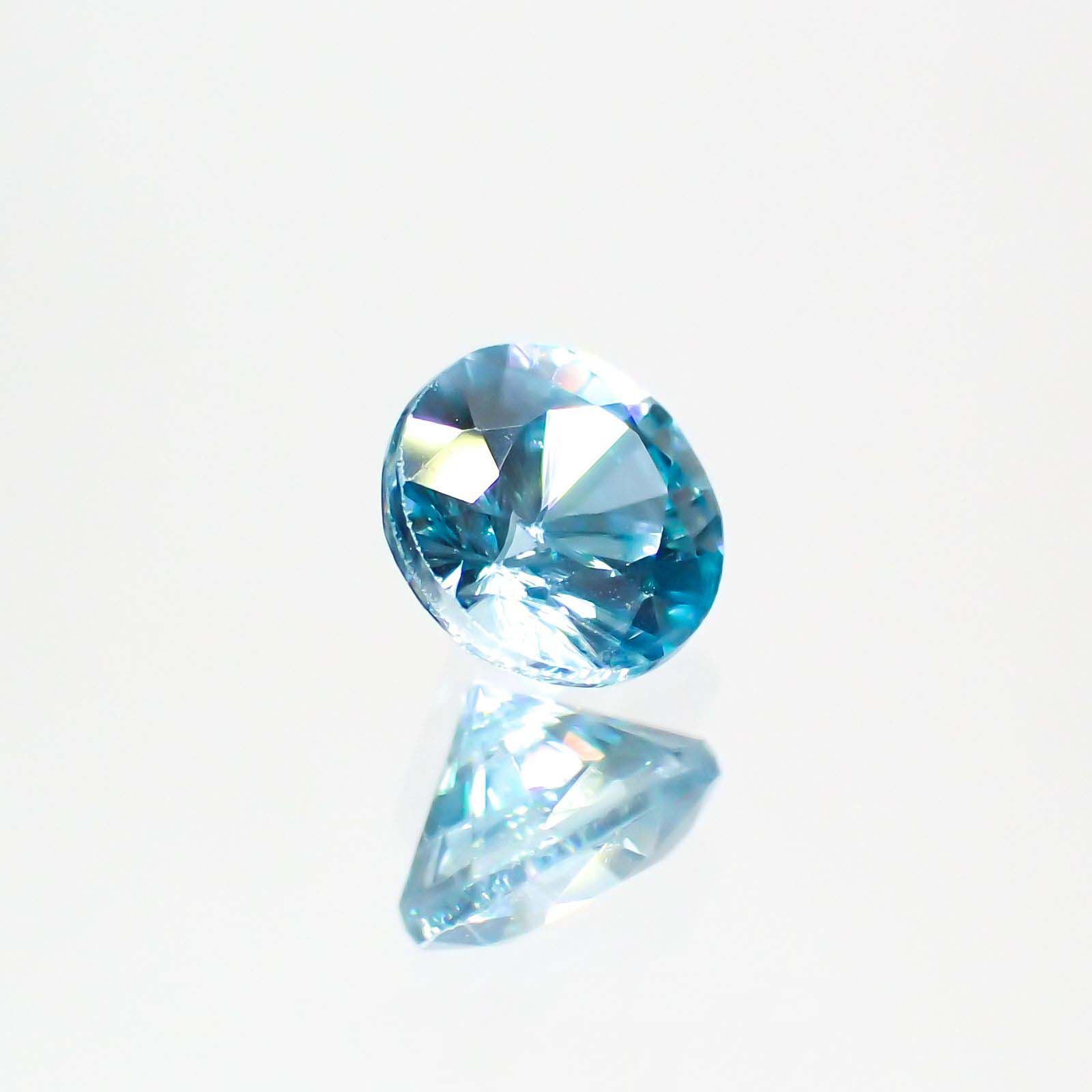 ブルージルコン(宝石名ジルコン)カンボジア産 0.75ct 識別済[220113988]5x4.9mm前後