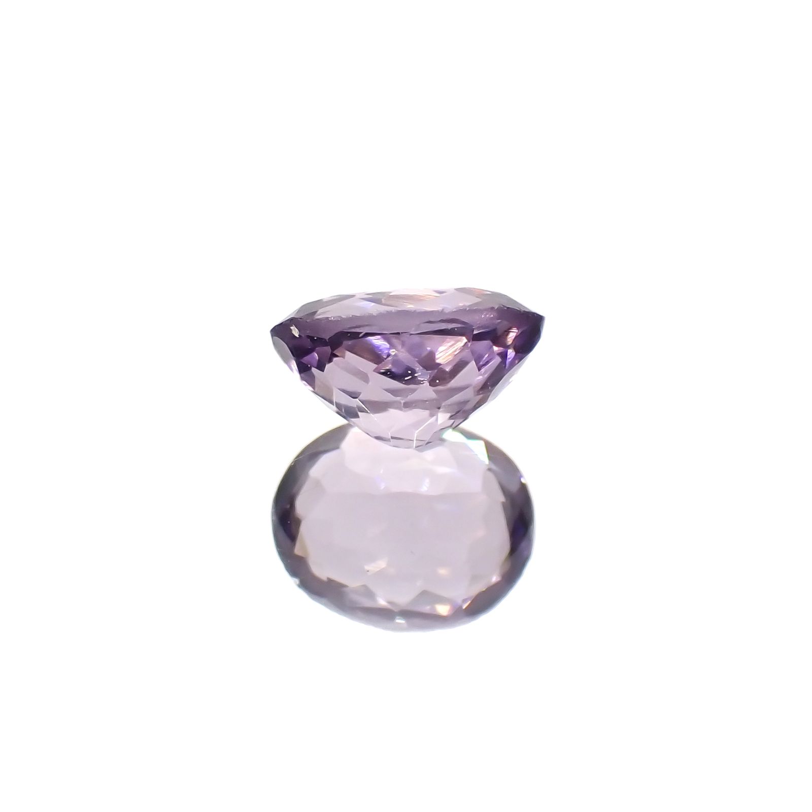 マリアライト(宝石名スキャポライト)スリランカ産 0.56ct 識別済[230421682]5.9x4.8mm前後