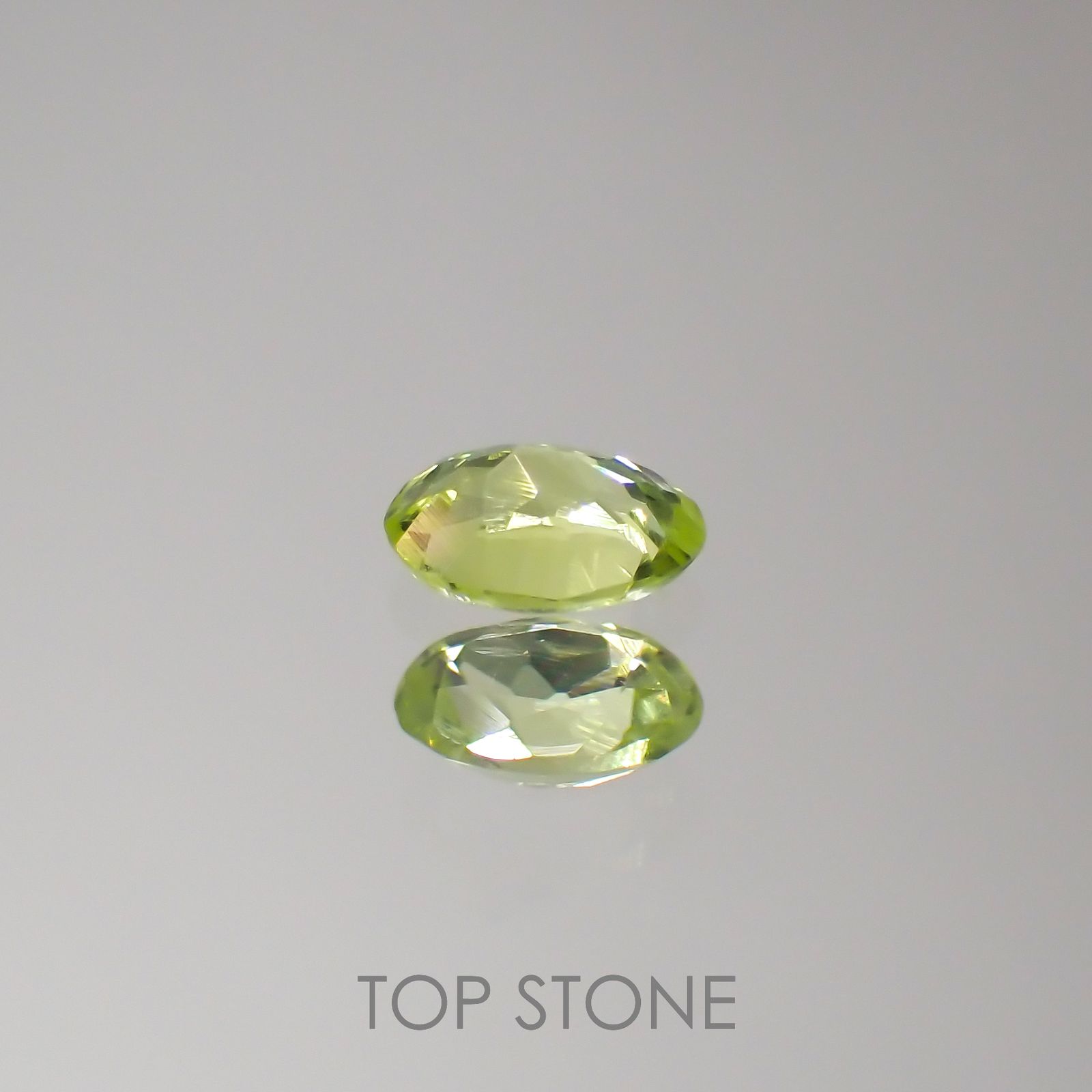 パロットクリソベリル(宝石名クリソベリル)インド産 0.18ct 識別済[220616423]4.1x3mm前後