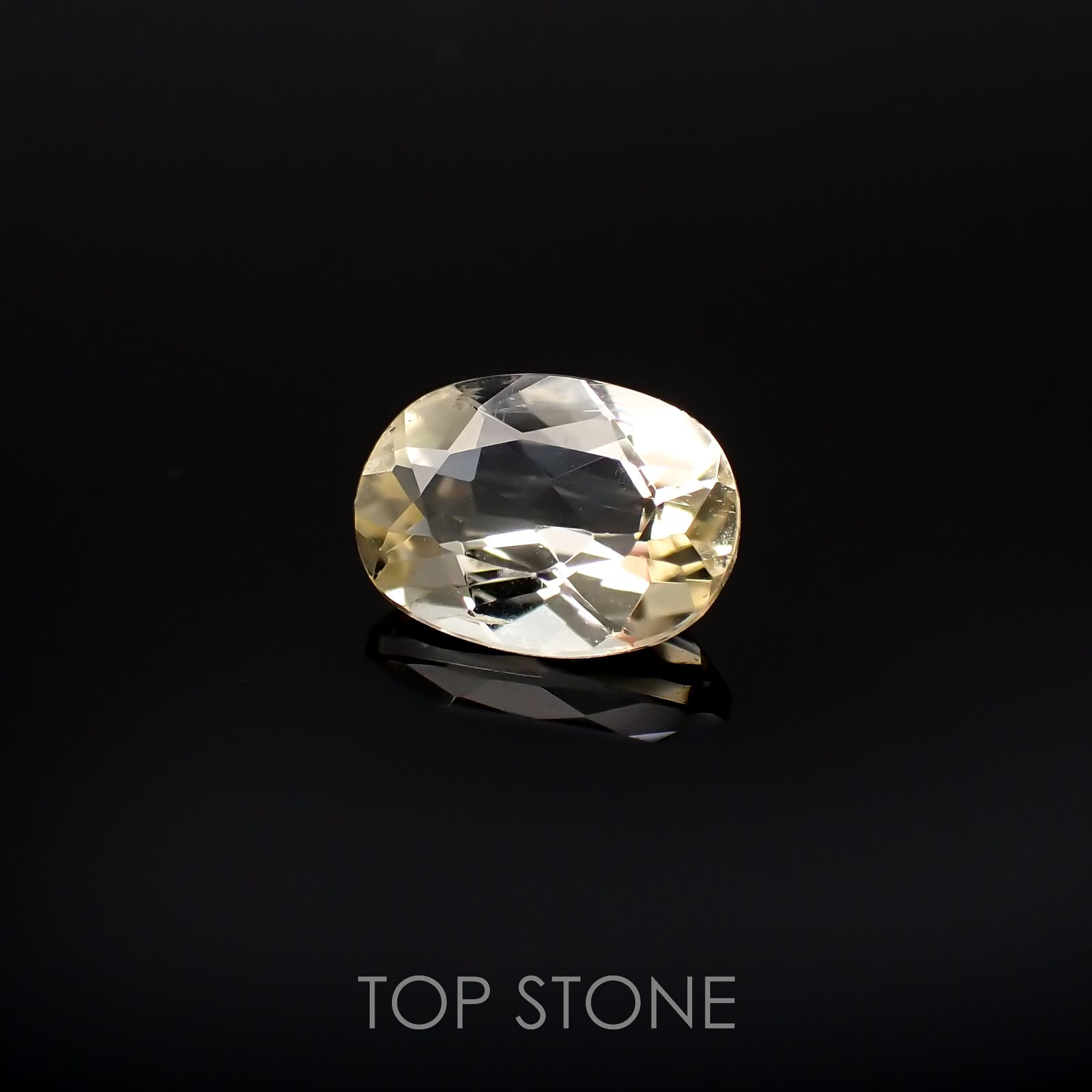 イエロースキャポライト(宝石名イエロー・スキャポライト)ブラジル・ミナスジェライス州産 1.01ct 識別済[220918018]7.9x5.7mm前後