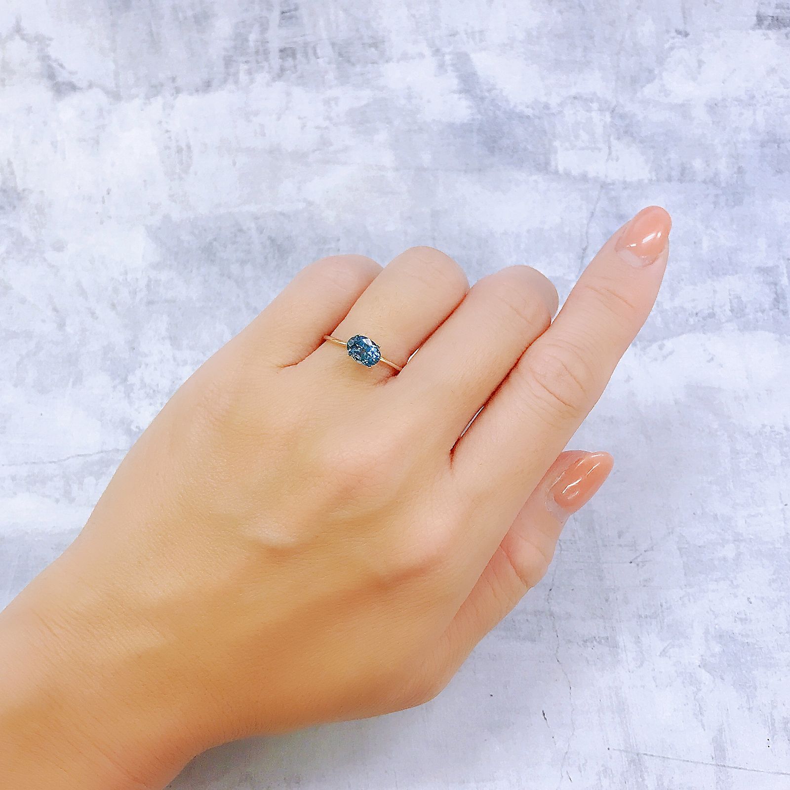 アクアマリン(宝石名アクアマリン)ナイジェリア産 0.85ct 識別済[220817386]7.1x5.1mm前後