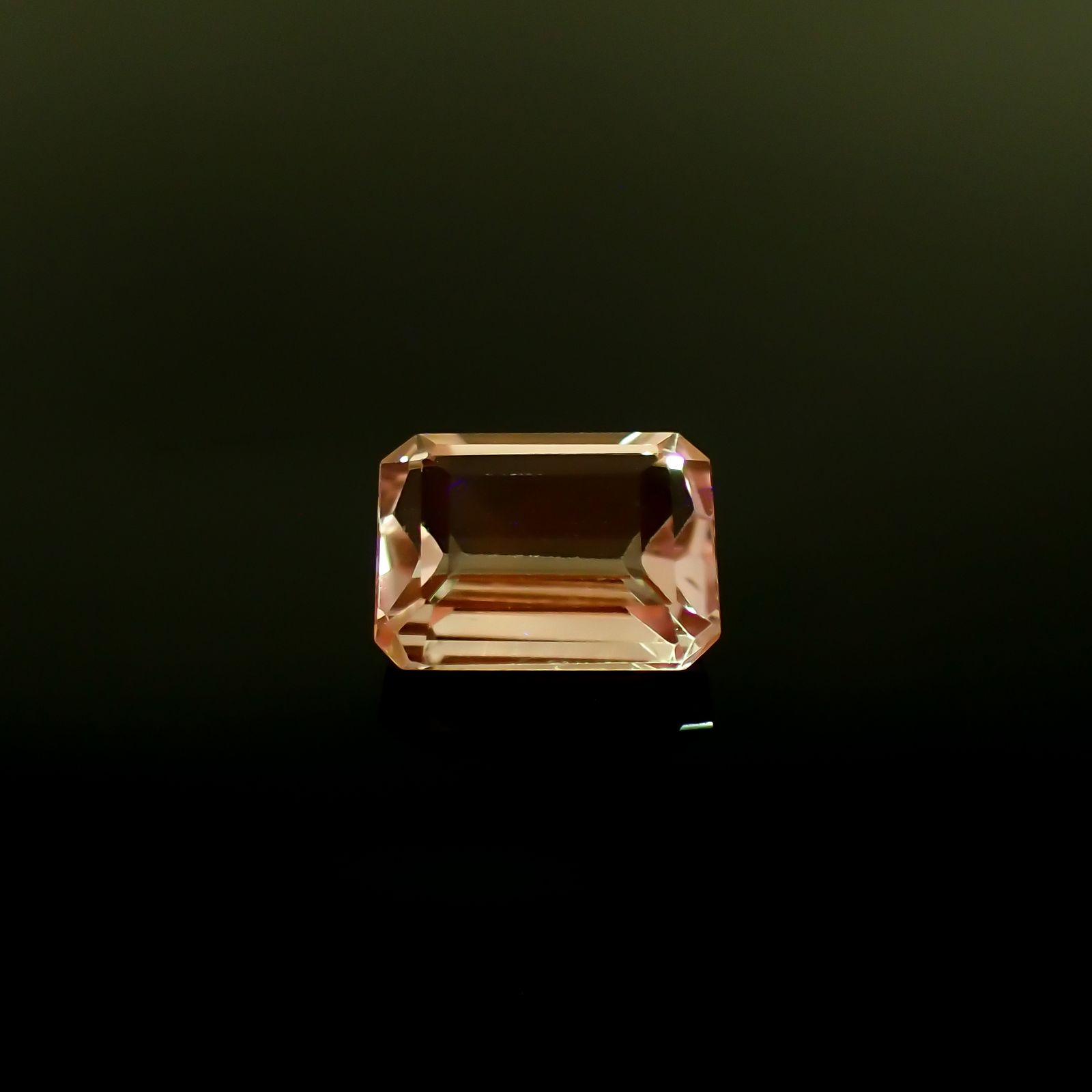 クンツァイト アフガニスタン産 3.51ct[231224712]9.9x7.7mm前後