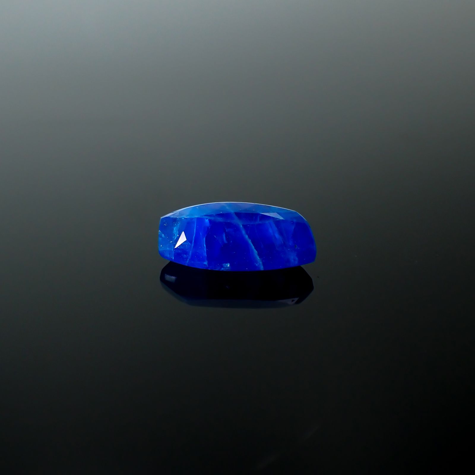 ◇カスタムカット◇アウイナイト フルオレッセンス アフガニスタン産 2.54ct[240326387]13.8x6.1mm前後