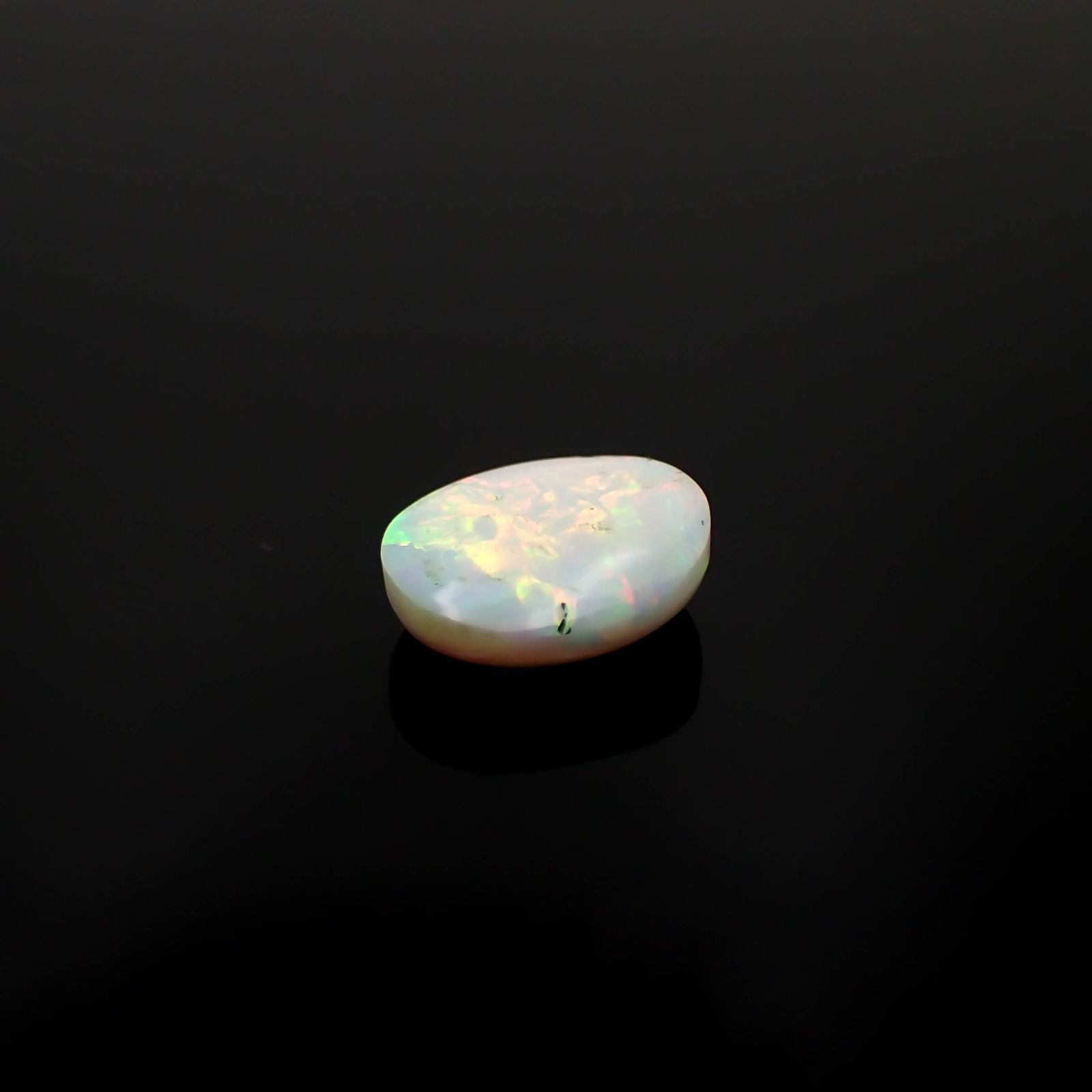 エチオピアオパール エチオピア産 1.91ct / 11.1x9mm前後 [230321034]