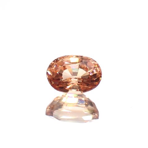 カラーチェンジマラヤガーネット(宝石名ガーネット)タンザニア産 1.05ct 識別済[230421640]6.6x4.6mm前後