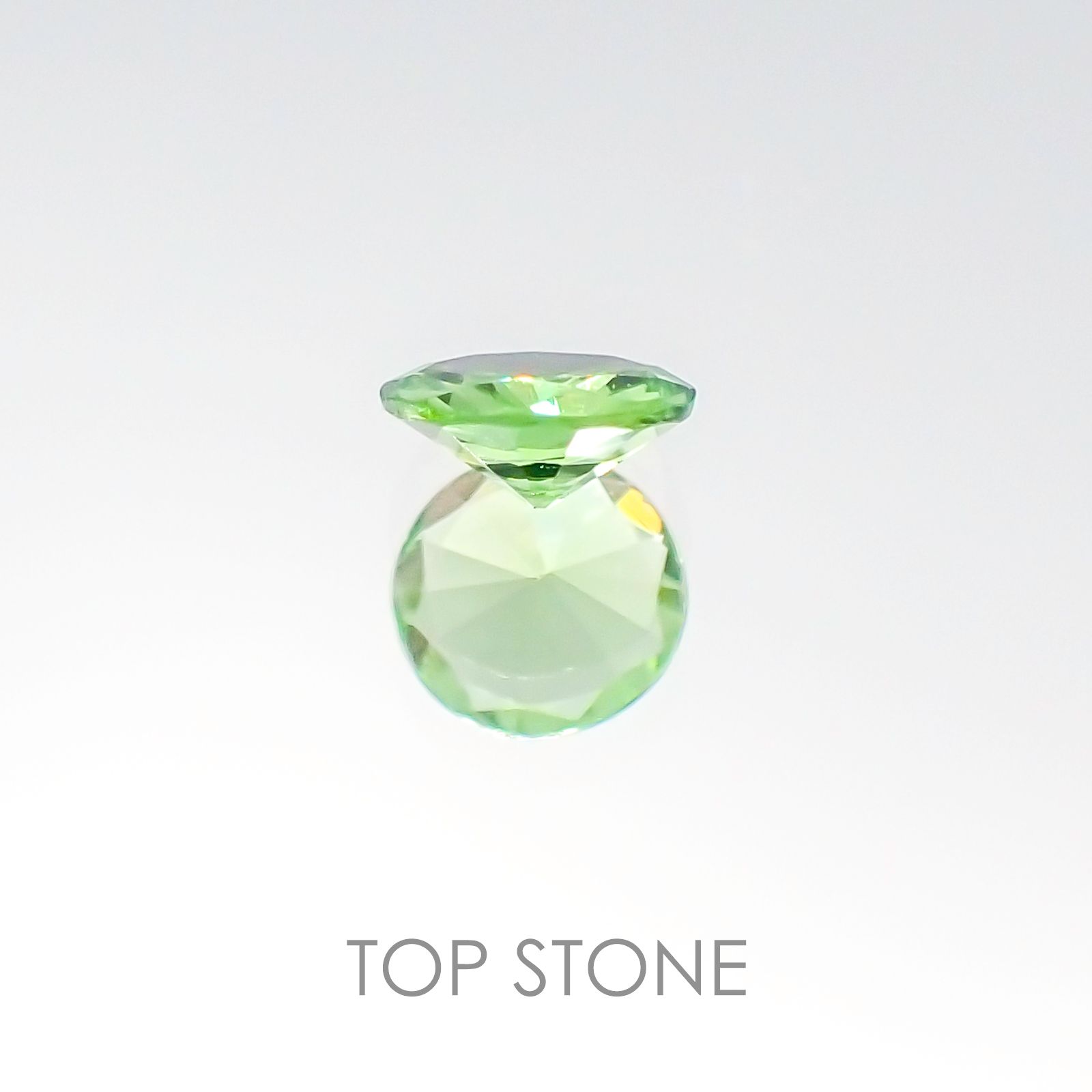 ミントガーネット ケニア産 ルース 0.2ct[20096103]3.9×3.9mm前後