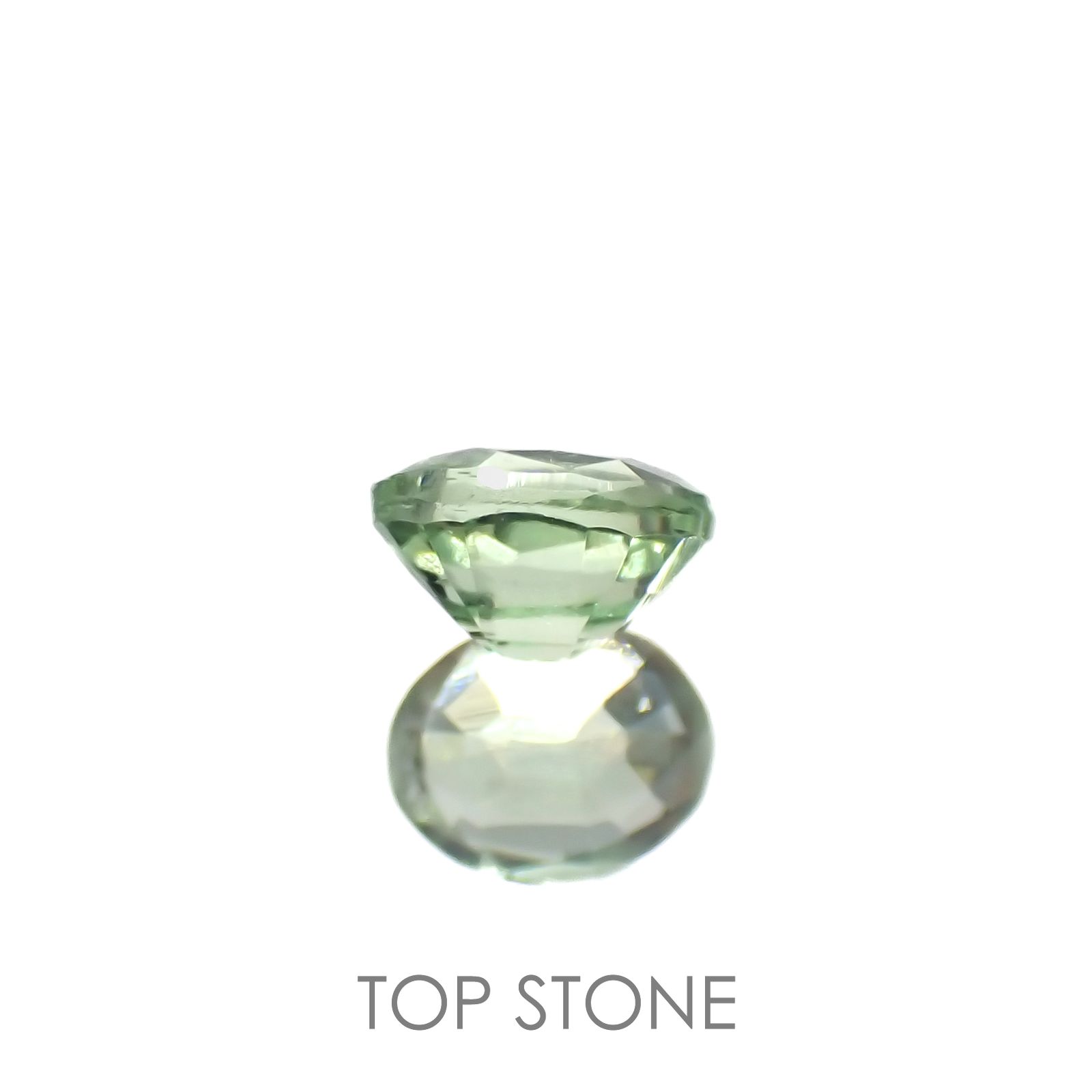 グリーンカイヤナイト(宝石名カイヤナイト)タンザニア産 0.26ct 識別済[220616672]4.1x3.3mm前後
