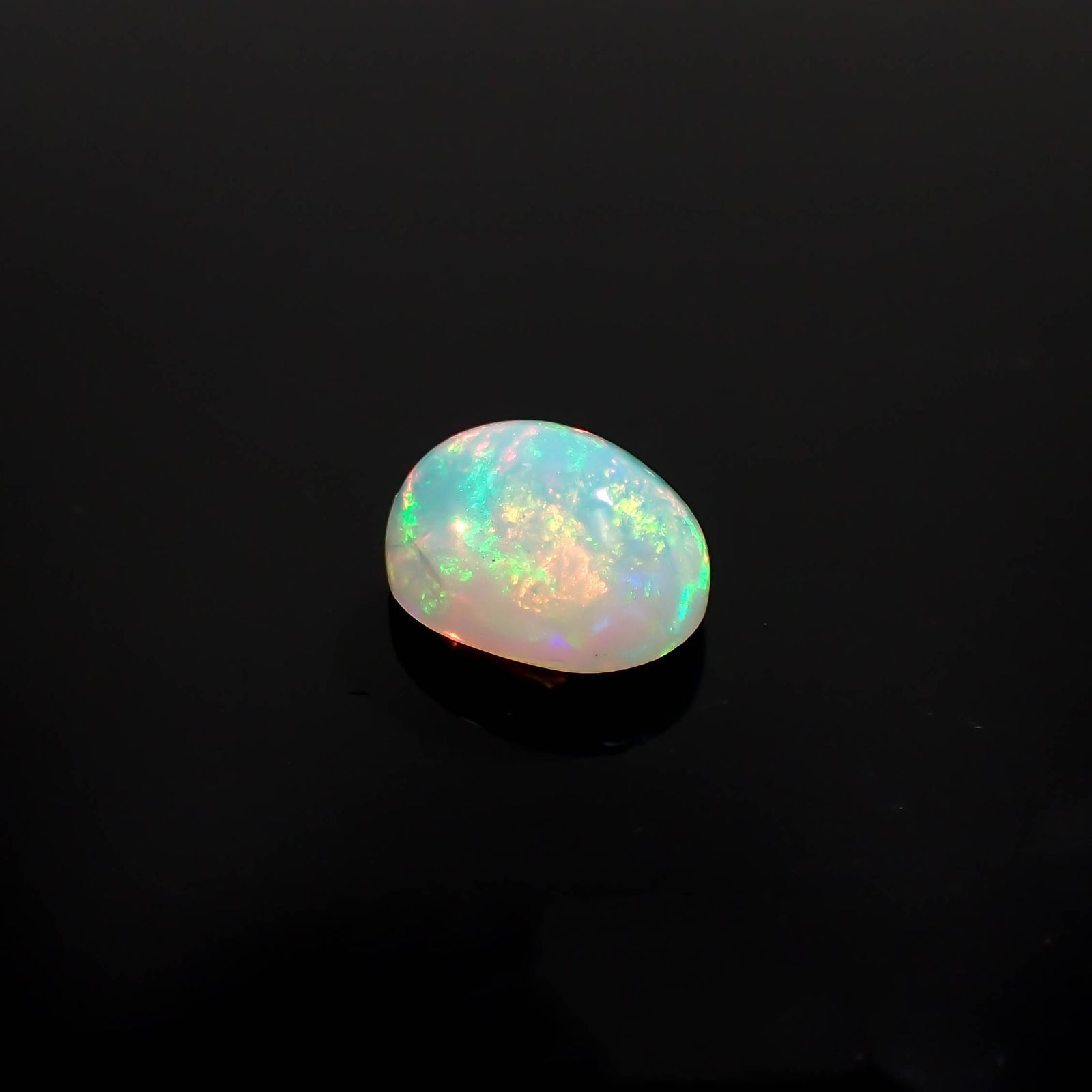 エチオピアオパール エチオピア産 2.86ct / 11x8.9mm前後 [230321036]