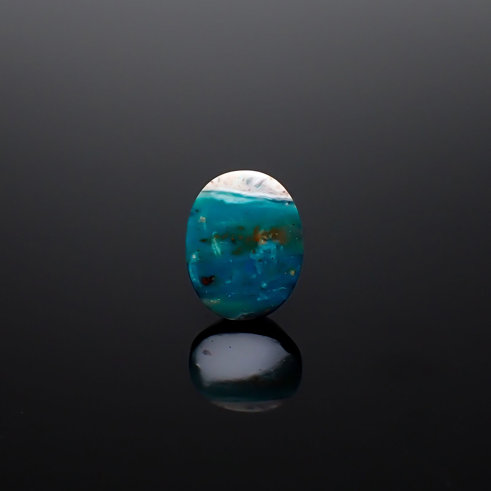 ブルーオパール ペルー産 6.14ct / 15.6x12.3mm前後 [260933089]